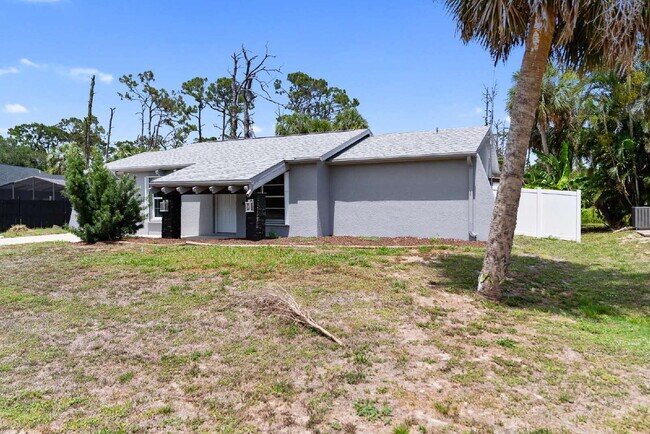 Building Photo - Heated Pool. Premium Upgrades. Fully Renov...