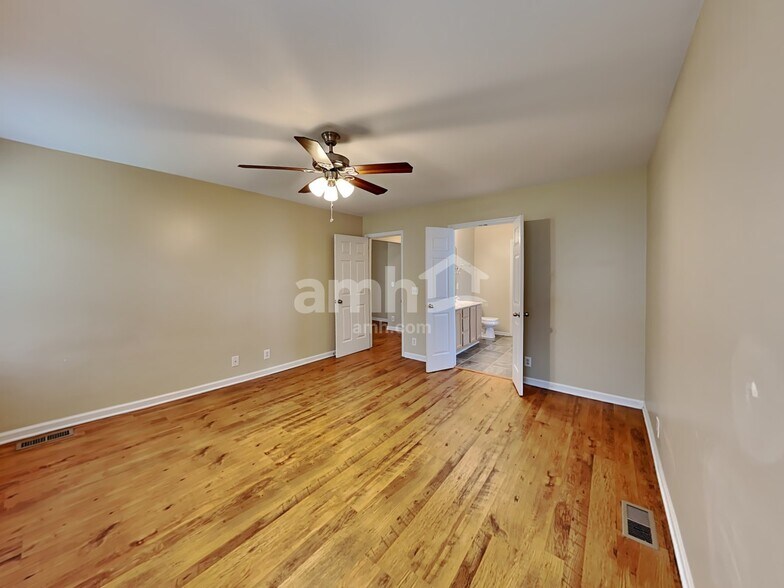 Building Photo - 7821 Farmington Pl