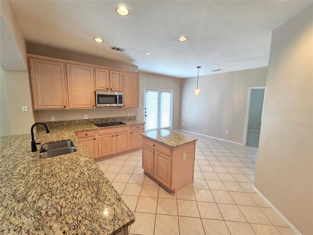 Building Photo - 625 Manchester Dr
