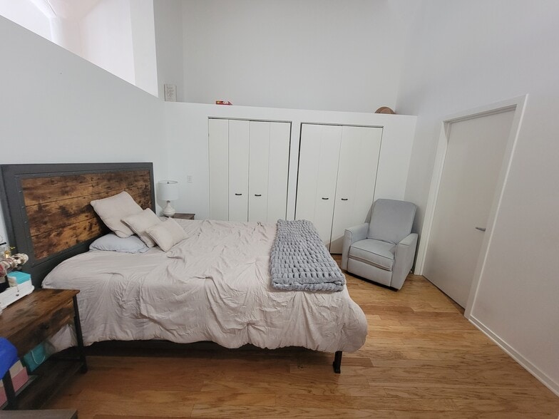 Building Photo - 1524 S Sangamon St