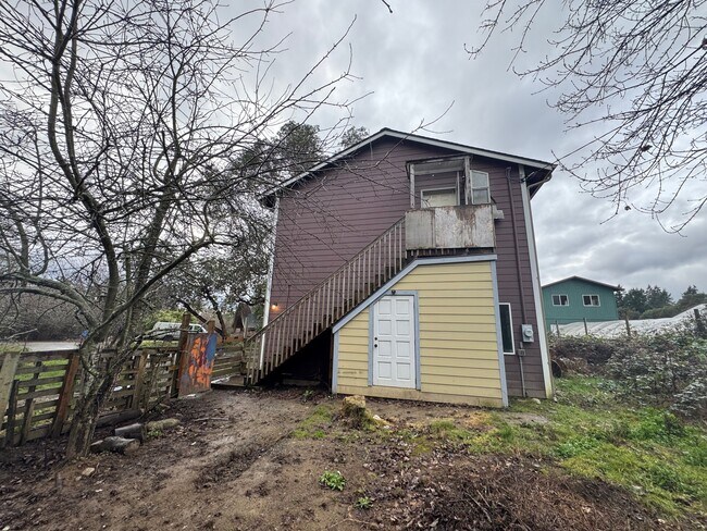 Building Photo - 28305 99th Ave SW