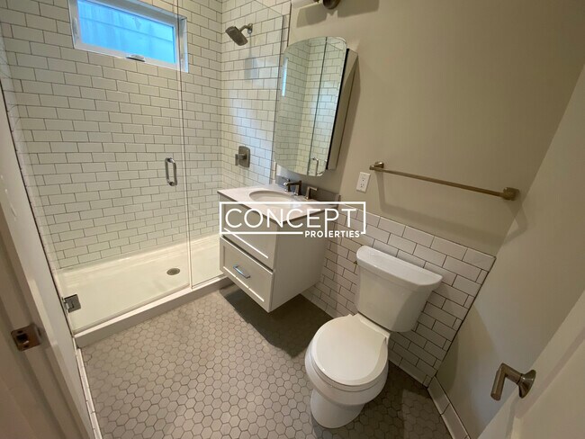 Building Photo - 70 Spring St