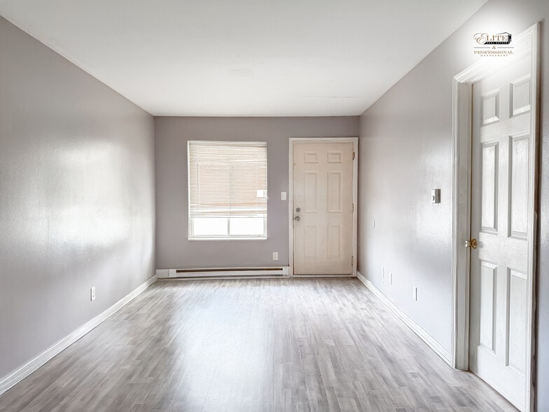 Building Photo - Cozy Home Apartments
