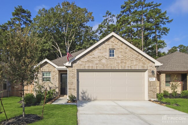 Primary Photo - 10511 Pineland Dr