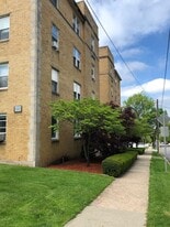 Building Photo - 222 Christie St