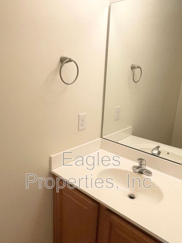 Building Photo - 2717 Hatteras Dr