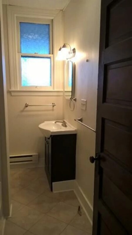 Building Photo - 823 Market St