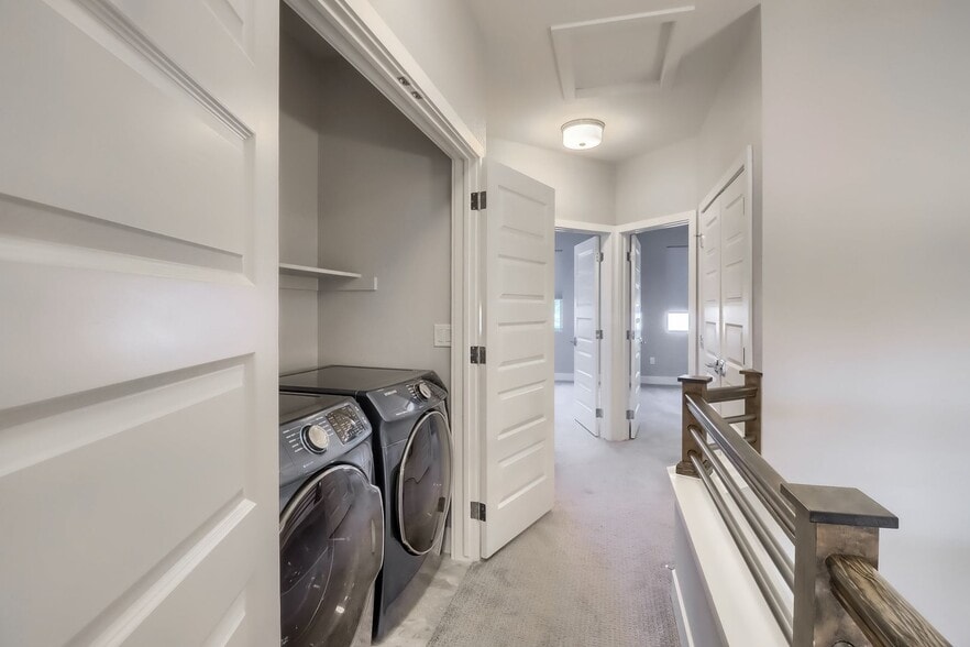 Building Photo - 12243 W Alameda Dr