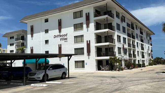 Building Photo - 4600 Ocean Beach Blvd