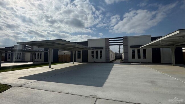 Building Photo - 4116 La Vista Ave