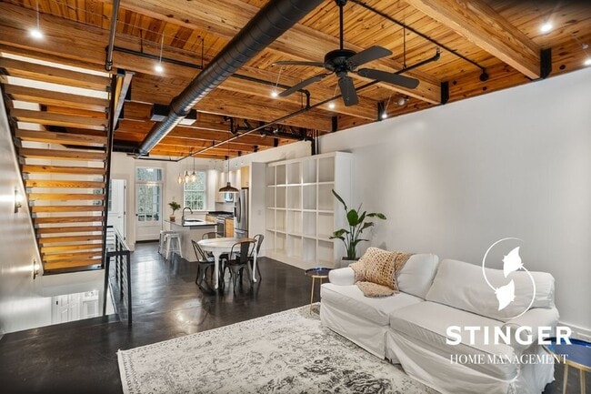 Building Photo - 3 Market-2