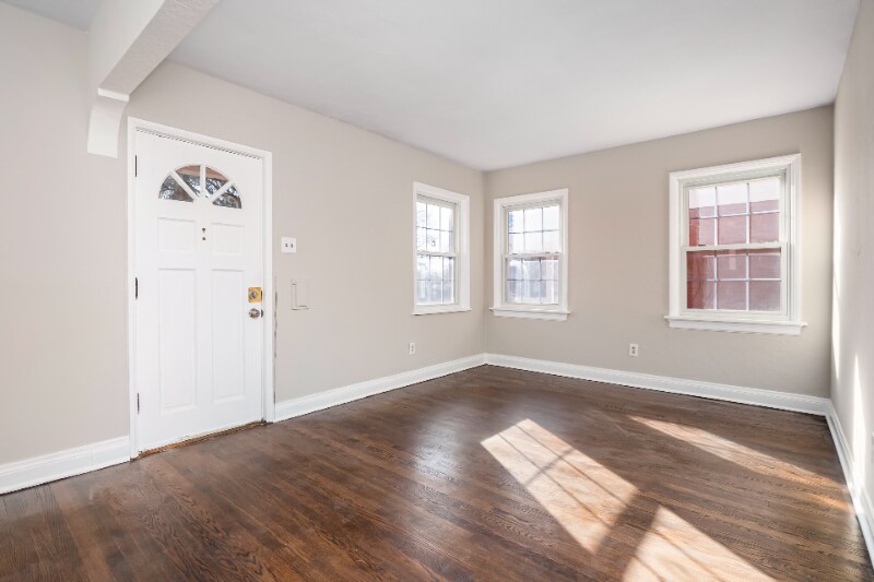 Building Photo - 2329 Brown Rd