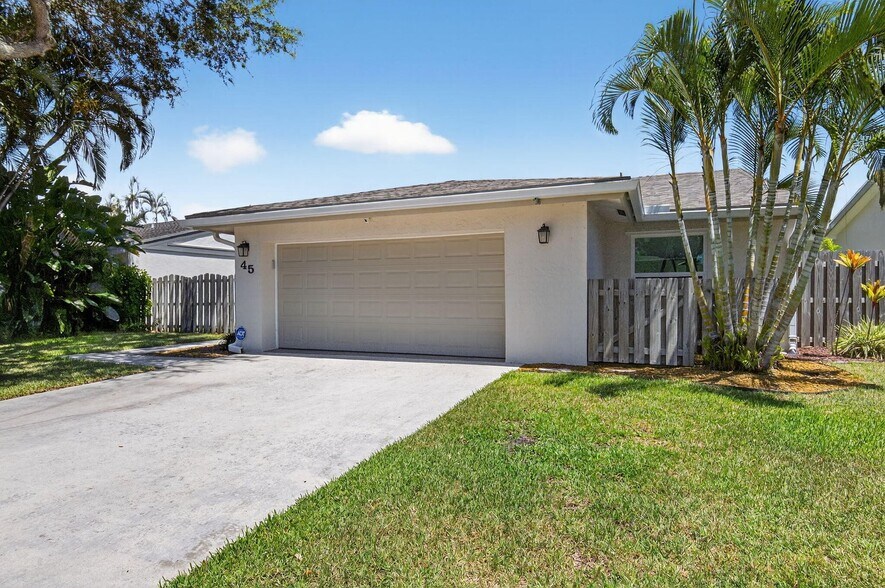 Building Photo - 45 Baytree Cir