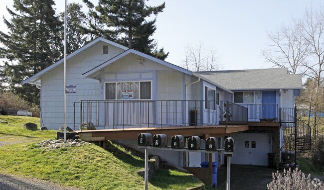 Building Photo - 2902 S Monroe St