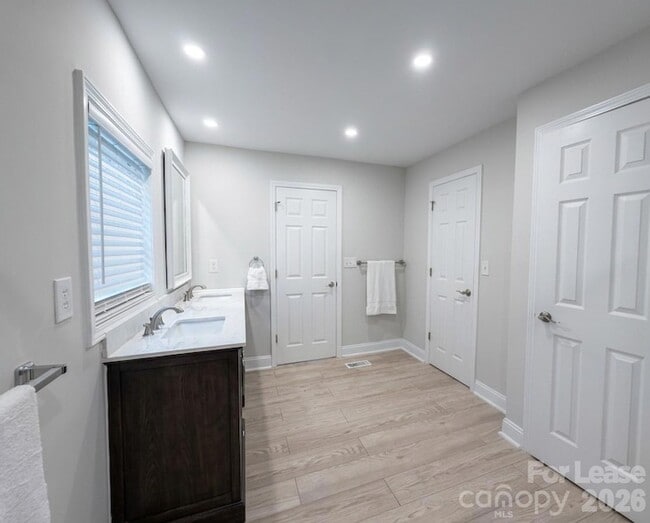 Building Photo - 4111 Brown Dr