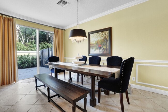 Building Photo - 468 Marbella Dr