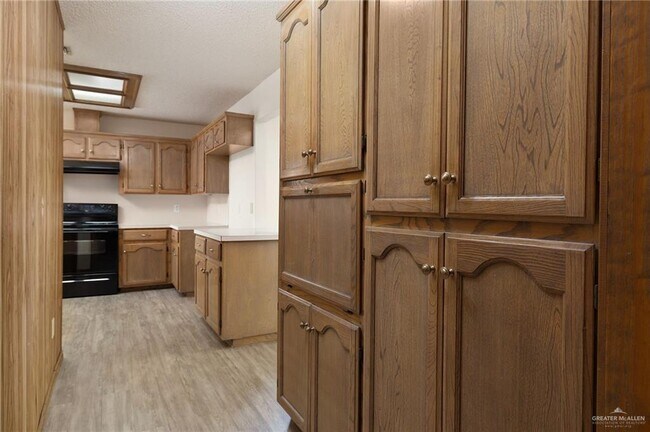 Building Photo - 22 8th