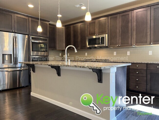 Building Photo - 16128-16181 81 Ave E