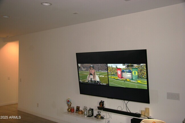 Building Photo - 9408 W Atlantis Wy