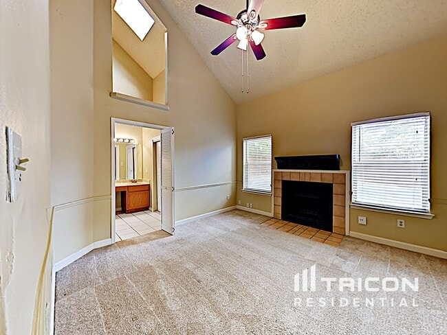 Building Photo - 6901 Driffield Cir