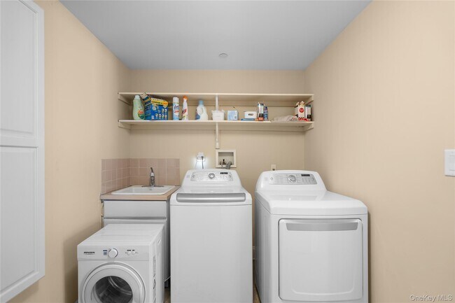 Building Photo - 1 Augusta Ct