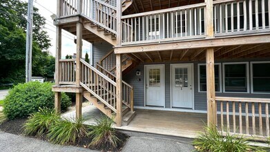 Building Photo - 1 Bedroom First Floor Apartment Near Downtown