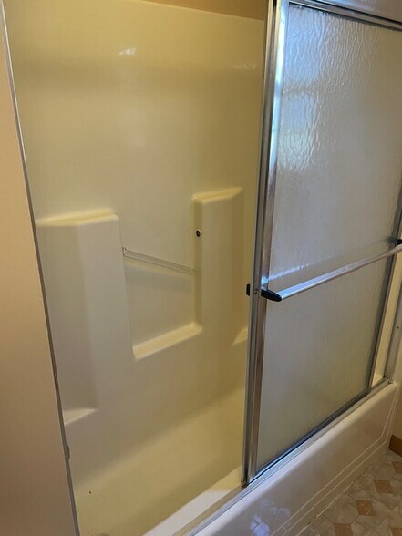 Building Photo - 3910 William Flynn Hwy