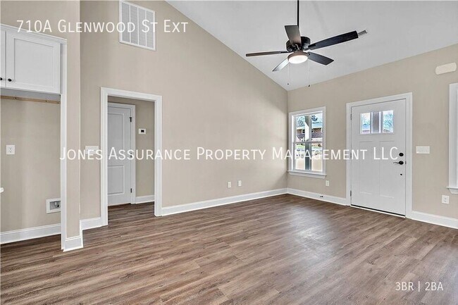Building Photo - 710 Glenwood St