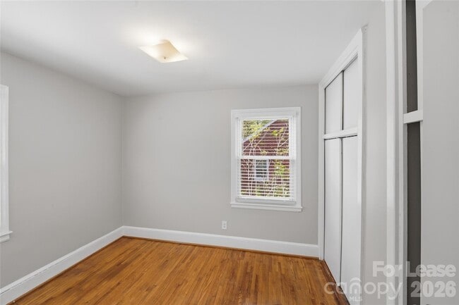 Building Photo - 2214 Arnold Dr