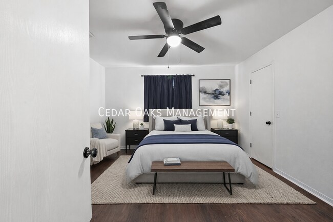 Building Photo - 5809 Samantha St