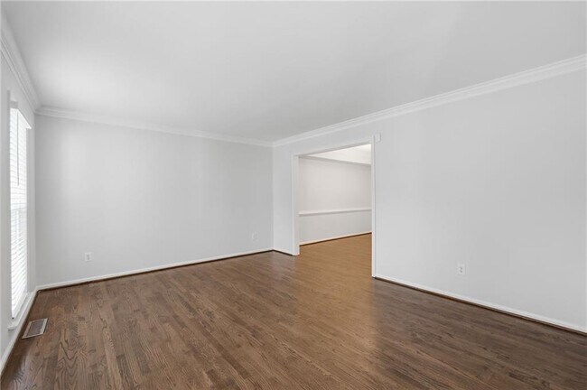 Building Photo - 620 Brook Landing Ct