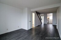 Building Photo - 271 S Ventura Rd