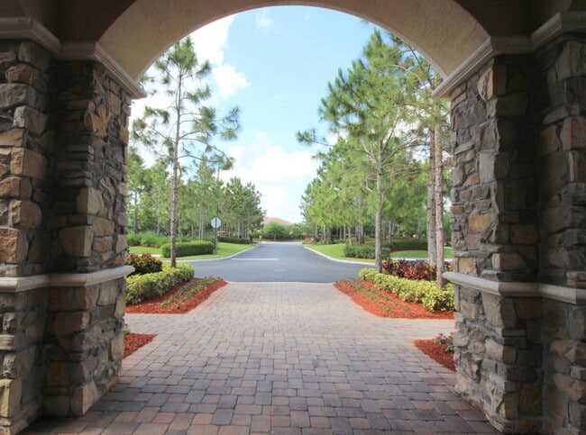 Building Photo - 11351 Majestic Acres Terrace