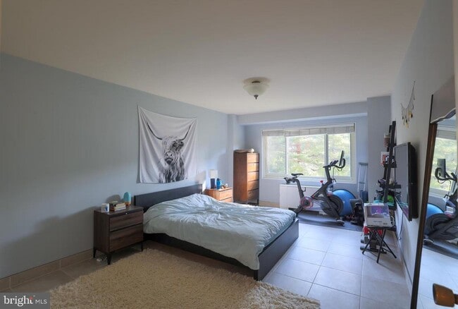 Building Photo - 4201 Cathedral Ave NW