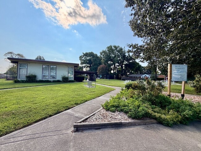 Building Photo - 1012 Antioch Cir