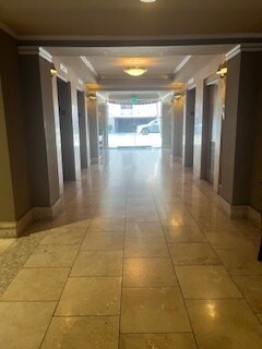 Building Photo - 620 S Gramercy Pl