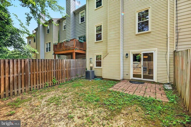 Building Photo - 7306 Eggar Woods Ln