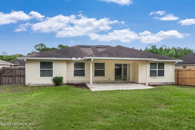 Building Photo - 1282 Summit Oaks Dr E
