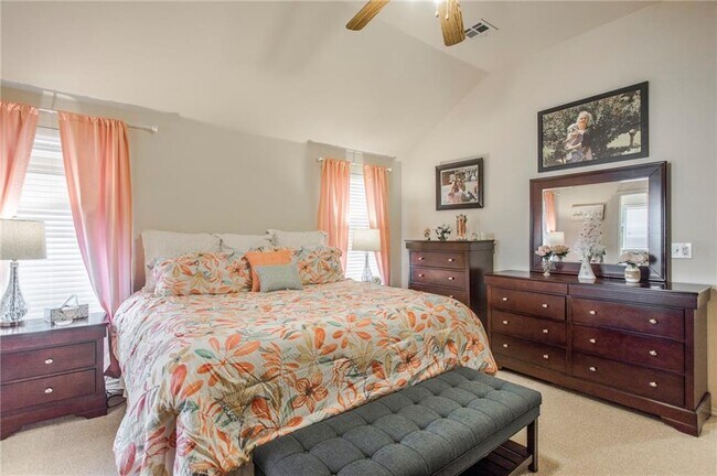 Building Photo - 4869 Del Aire Dr