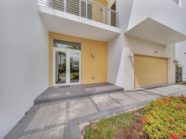 Building Photo - 10081 NW 75th Terrace