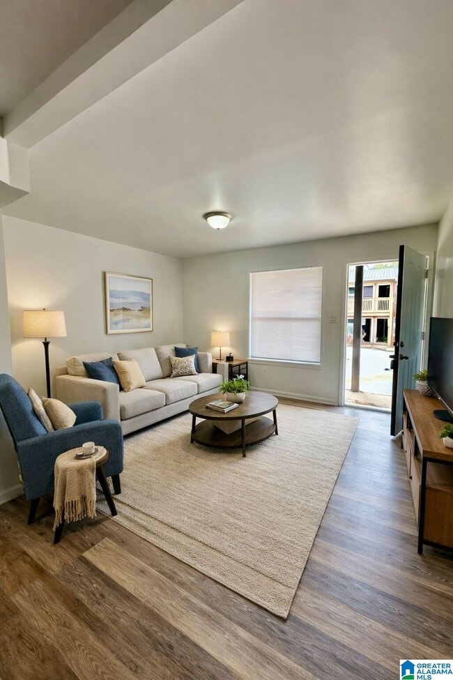 Building Photo - 1911 19th Ct N