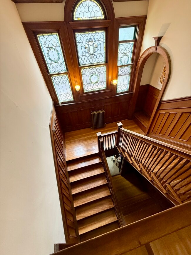 Building Photo - 34 STRATHALLEN