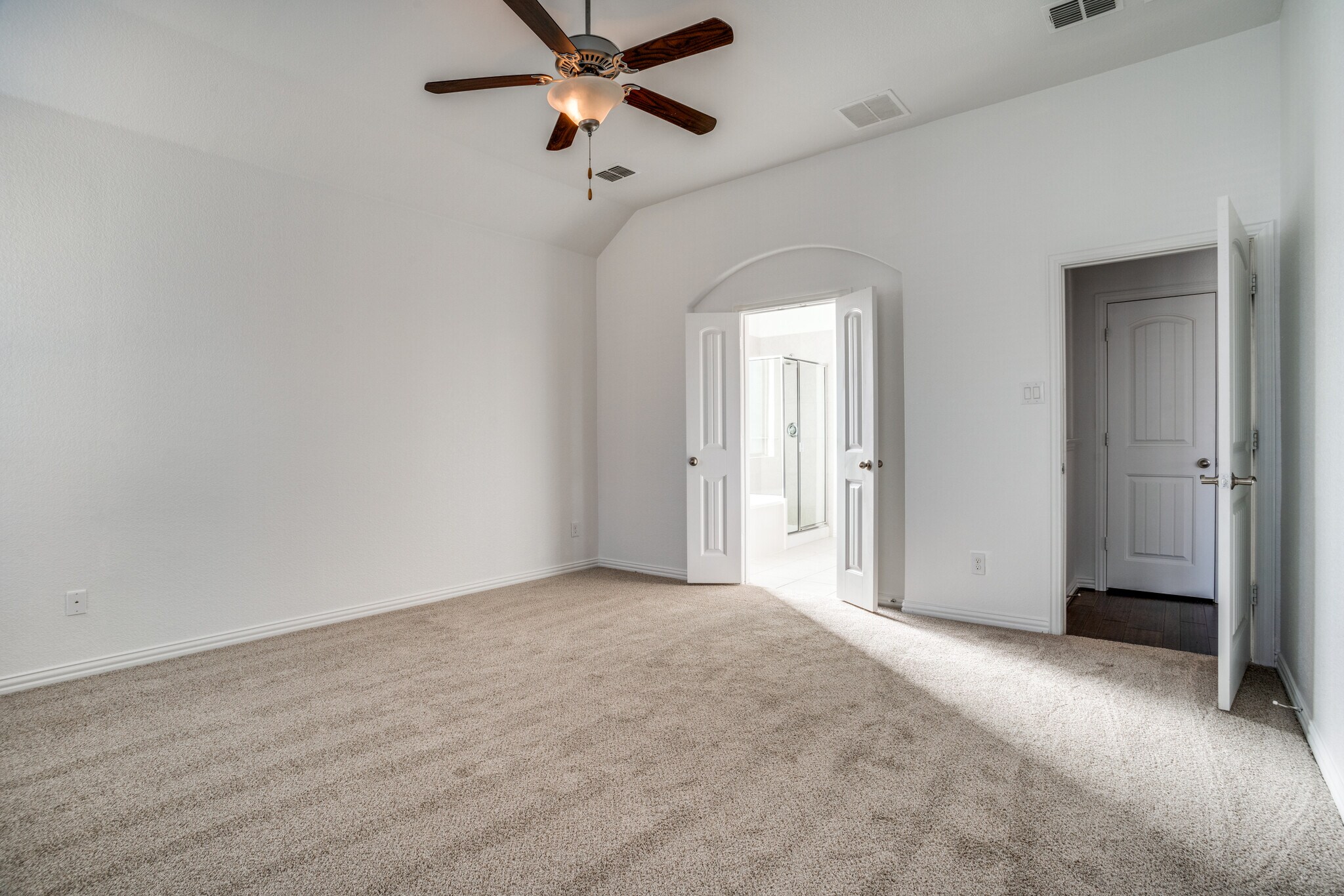 Building Photo - 4546 Frost Ave