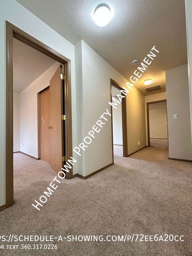 Building Photo - 8142 Westcott Ln SE