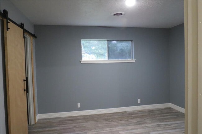Building Photo - 3120 Montgomery Rd