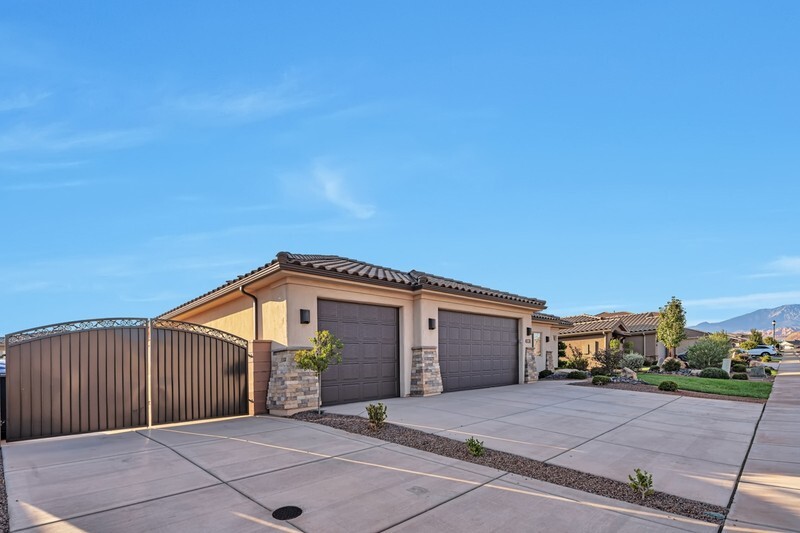 Building Photo - 4038 S Sweet Escape Dr