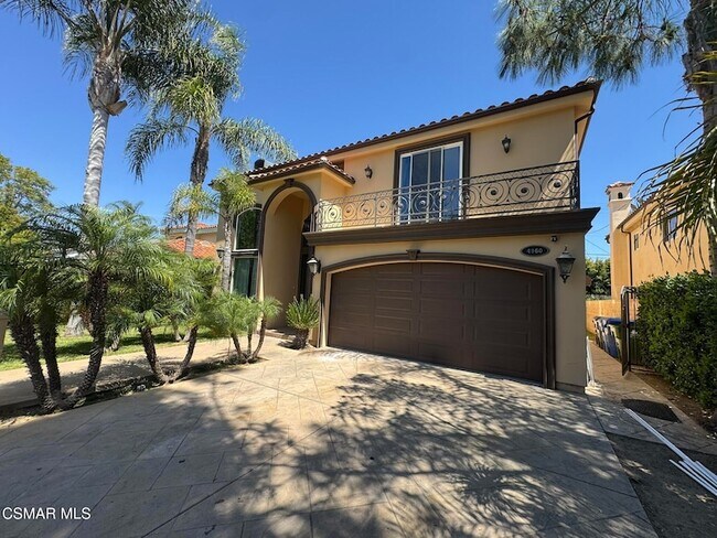 Building Photo - 4960 Chimineas Ave