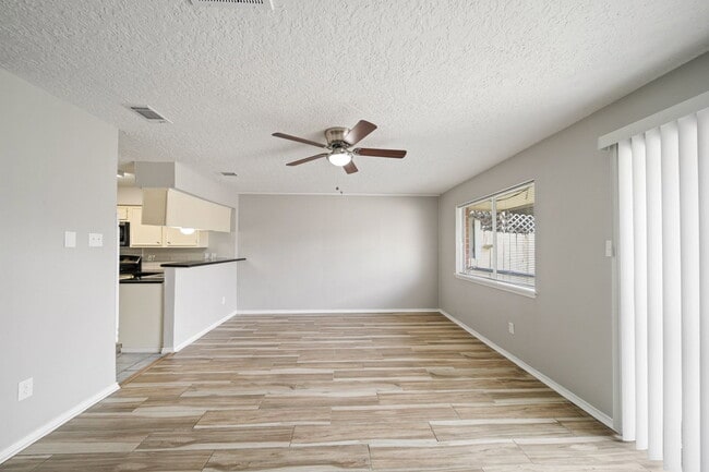 Building Photo - 13464 Castilian Dr