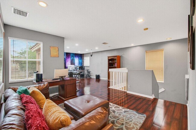 Building Photo - 5057 Sancerre Cir
