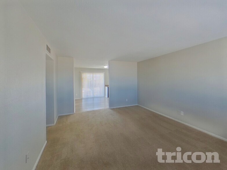 Building Photo - 17832 N 31st Ave